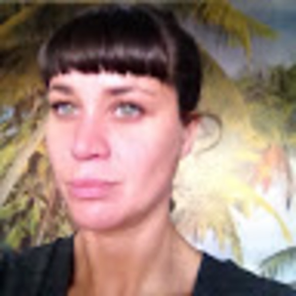 Meet your Posher, Annika - Picture 1 of 1